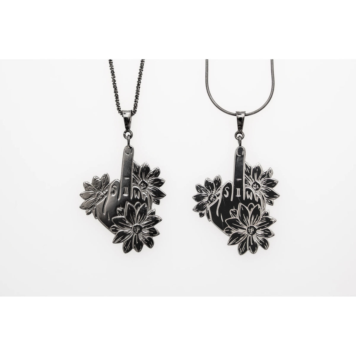 SIWF flower pendant in black rhodium-plated 925 sterling silver