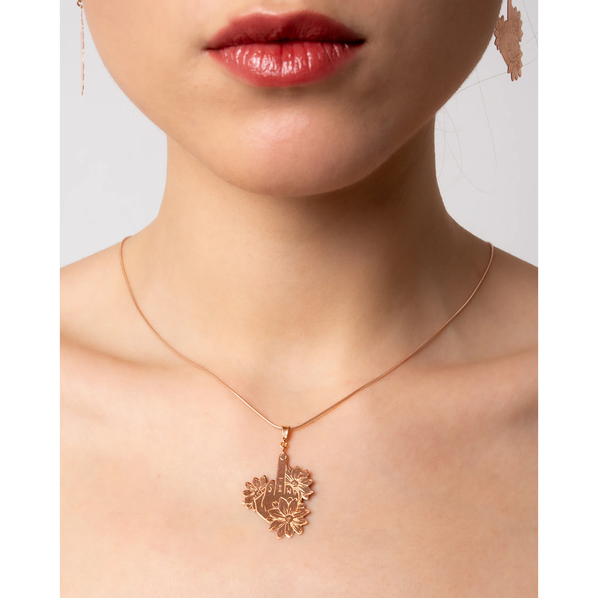 SIWF flower pendant in rose gold-plated 925 sterling silver